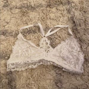 lacy bra, very comfy, no padding